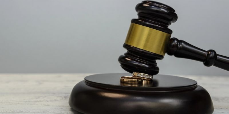 divorce lawyer Troy, MI