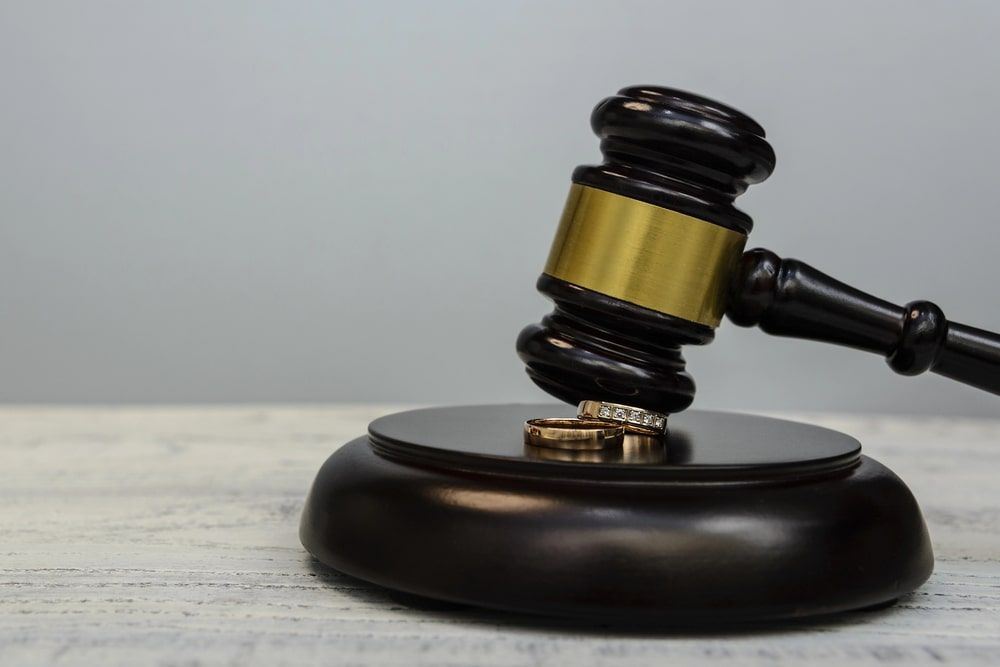 divorce lawyer Troy, MI